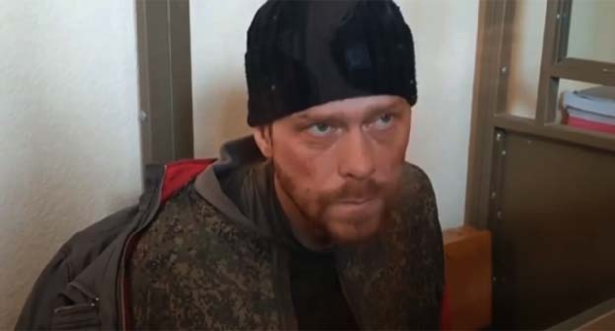 Павел Николин, подозреваемый в стрельбе по полицейским в Новошахтинске. Скриншот видео https://www.kommersant.ru/doc/5708912